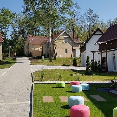 Kenese-Voelgye Villahotel Balatonkenese Εξωτερικό φωτογραφία