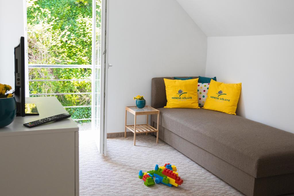 Kenese-Voelgye Villahotel Balatonkenese Εξωτερικό φωτογραφία